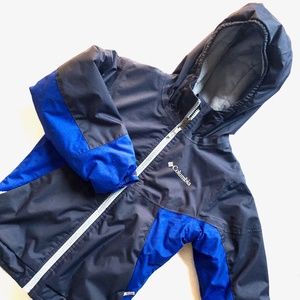 Blue hues Columbia winter jacket Unisex 4/5T